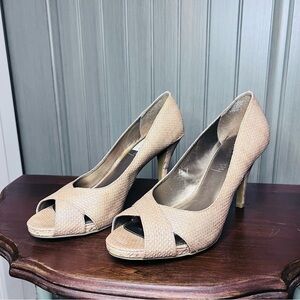 Sam & Libby Woven Beige Peep-Toe Heels